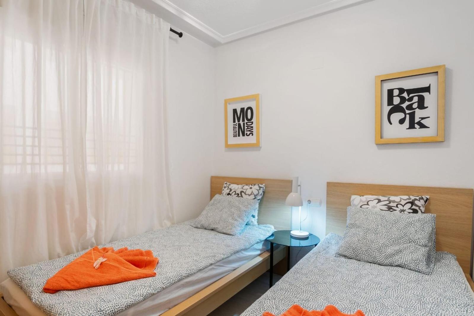 Nice Modern 2 Bed Apartment In Torrievieja Torrevieja Dış mekan fotoğraf