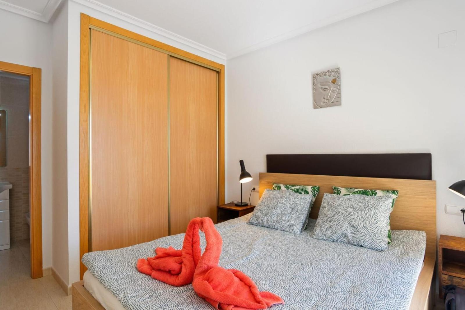 Nice Modern 2 Bed Apartment In Torrievieja Torrevieja Dış mekan fotoğraf